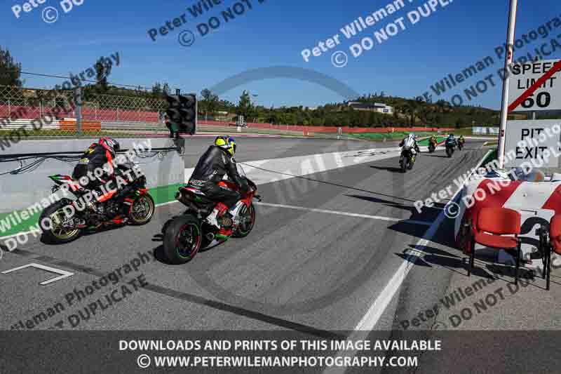 motorbikes;no limits;peter wileman photography;portimao;portugal;trackday digital images